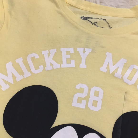 Disney Mickey Mouse Club Mellow Yellow Crewneck Short Sleeve Pocket Tee Small - Picture 4 of 8